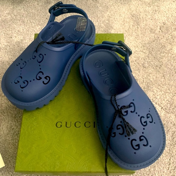 CHILDREN'S CUT-OUT GG SANDAL
SIZE 27. (US10.5) - Picture 2 of 15